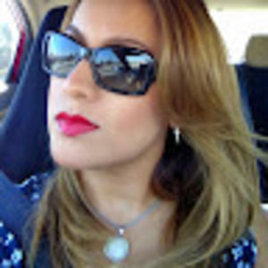 Meet your Posher, Cinthya